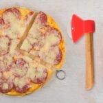 Bamboo Handle Pizza Rolling Cutter Steel