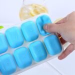 Ice Cube Tray With Lid