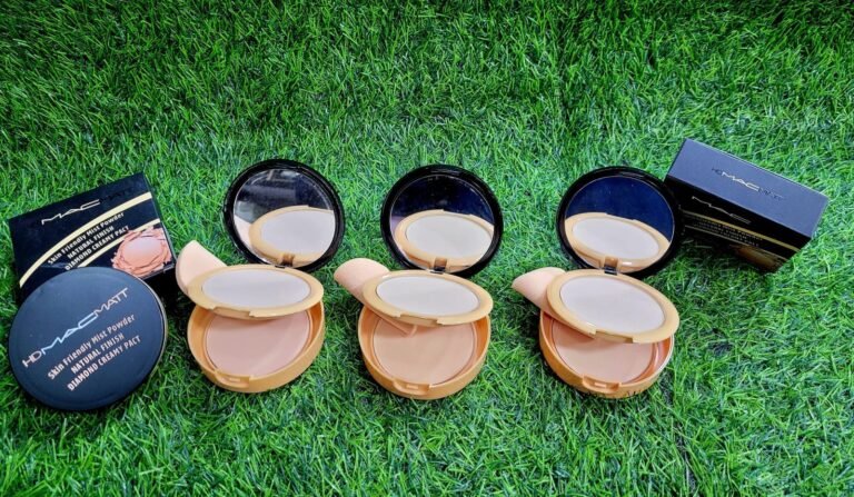 Mac face powder double