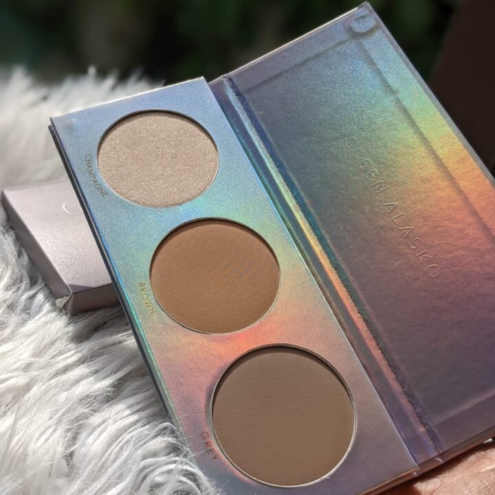 GREEN ALASKO GALAXY  3 COLOR'S  KIT 👉 Highlighter  👉 bronzer  👉 contour   =  ✨ High Quality pigmented