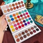 63 Beauty Glazed gorgeous me eyeshadow tray