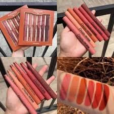 HENG FANG Set OF 6 - Waterproof Matte Color Makeup Lipsticks.